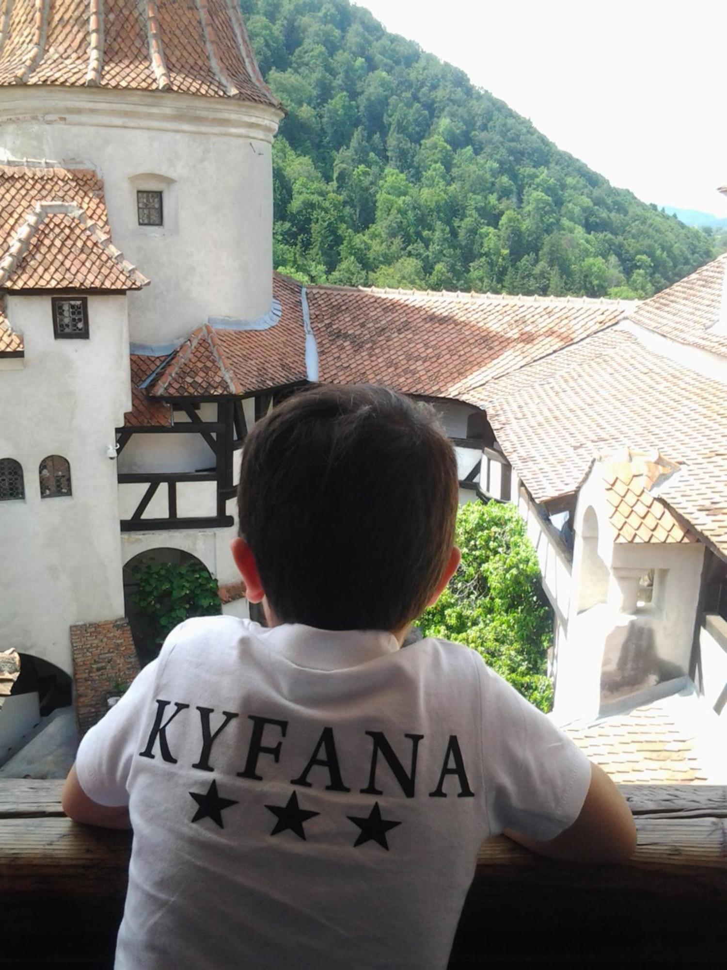 Pensiunea Kyfana Zărneşti Exteriör bild