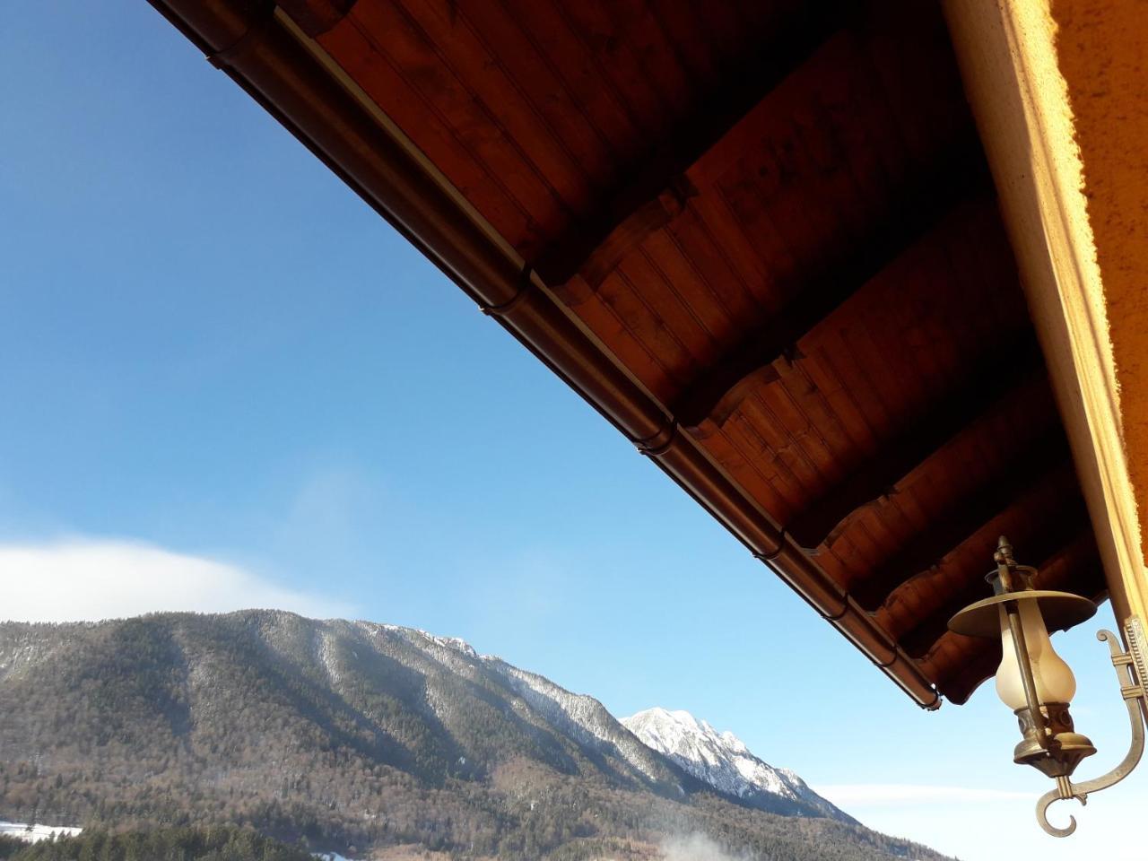 Pensiunea Kyfana Zărneşti Exteriör bild